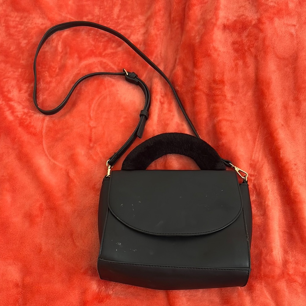 Elegant Black Handbag